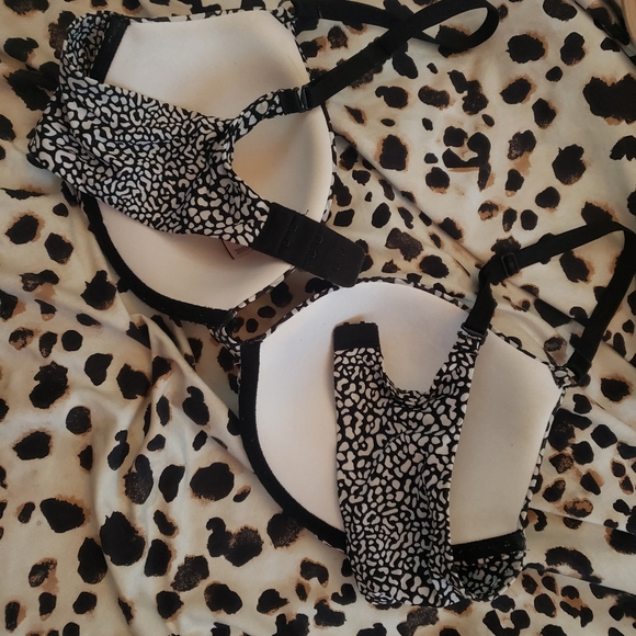 Victorias Secret Bra Bundle - Picture 3 of 13